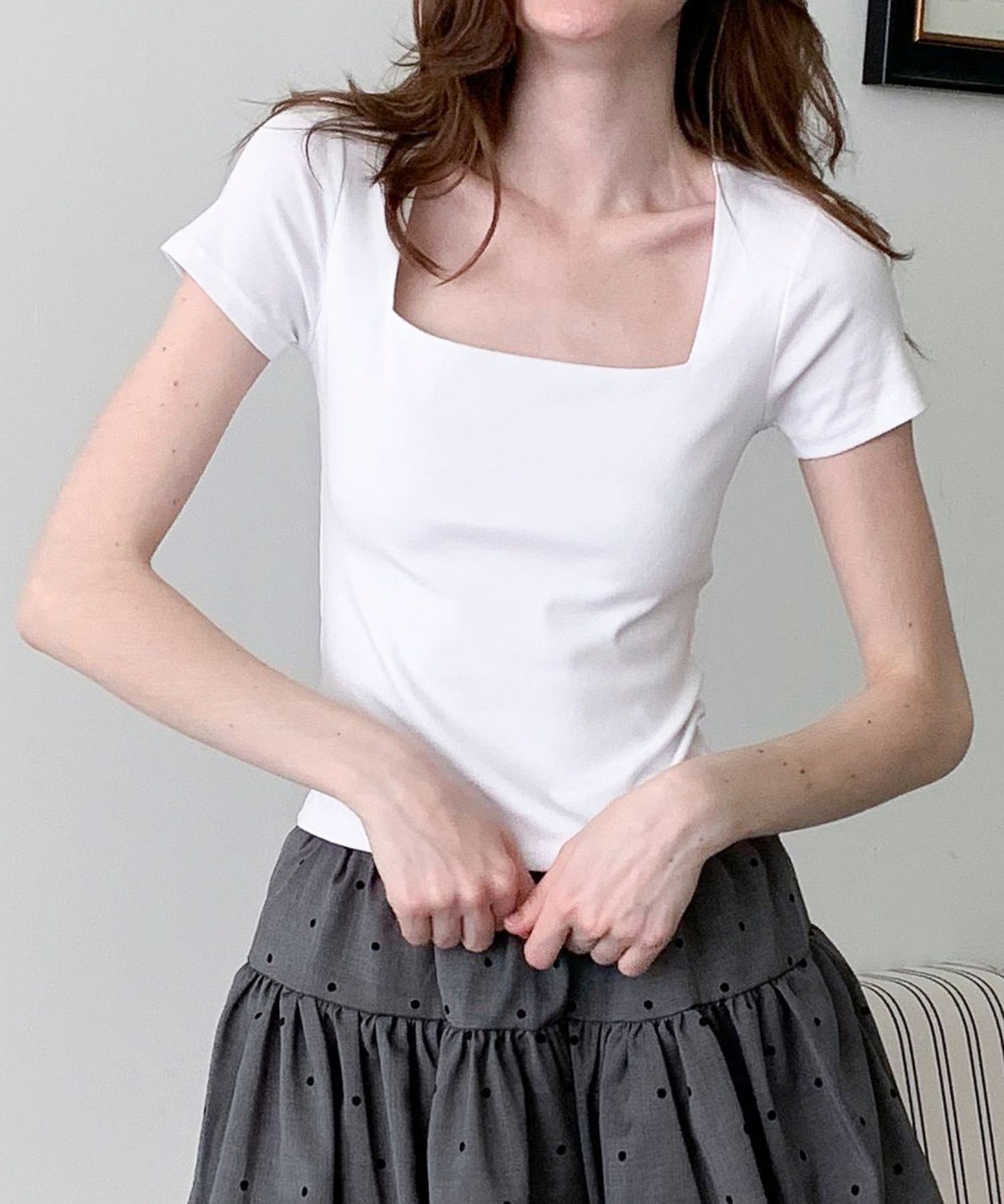 【Jasmine】バックレースアップタイトグロップド丈Tシャツ