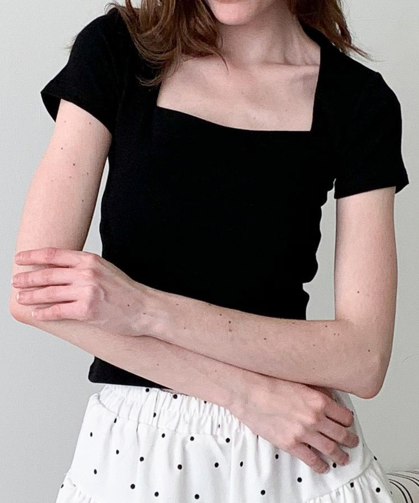 【Jasmine】バックレースアップタイトグロップド丈Tシャツ