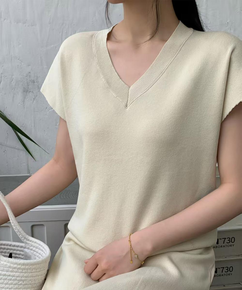 Vネックニットセットアップ