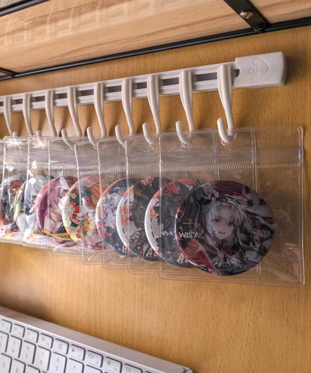 バッジ収納ラック