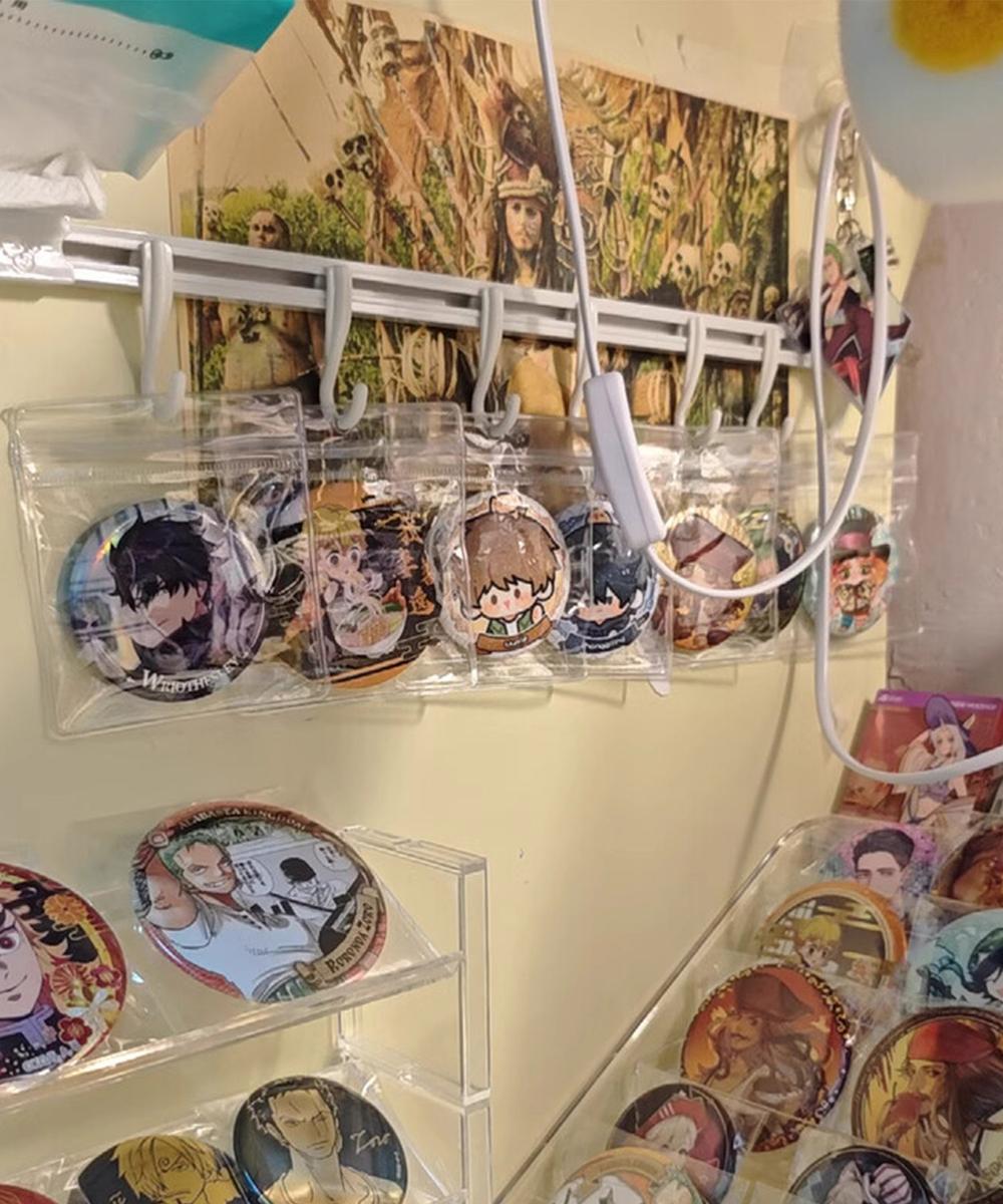 バッジ収納ラック