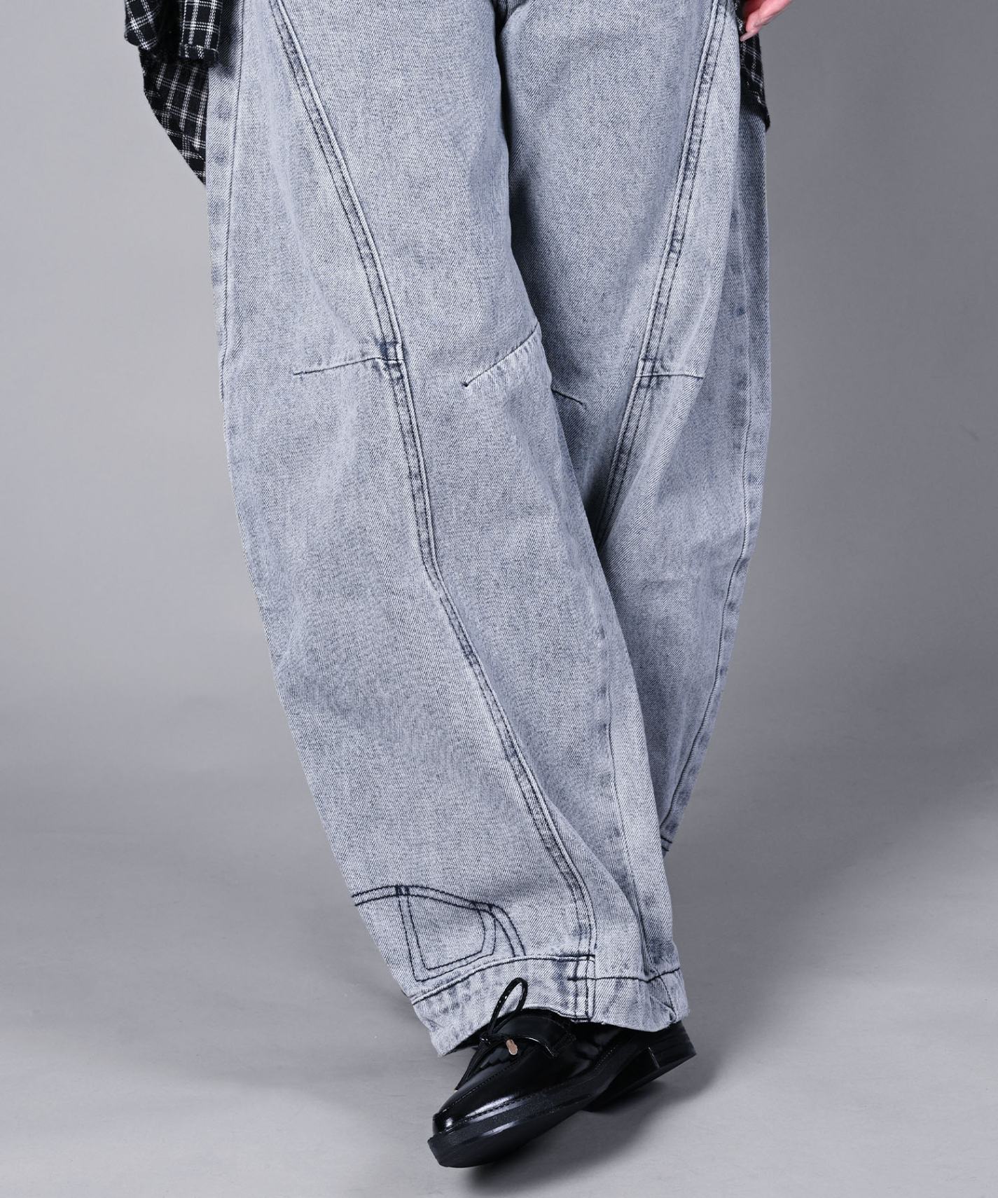 刺繍なしバージョン追加！HOOK -select- 逆さデザインバルーンジーンズ