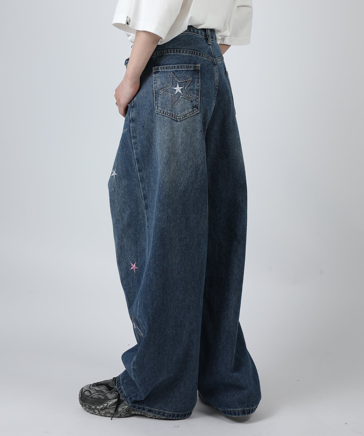 HOOK -select- 　スター刺繍デザイン ワイドデニムパンツ