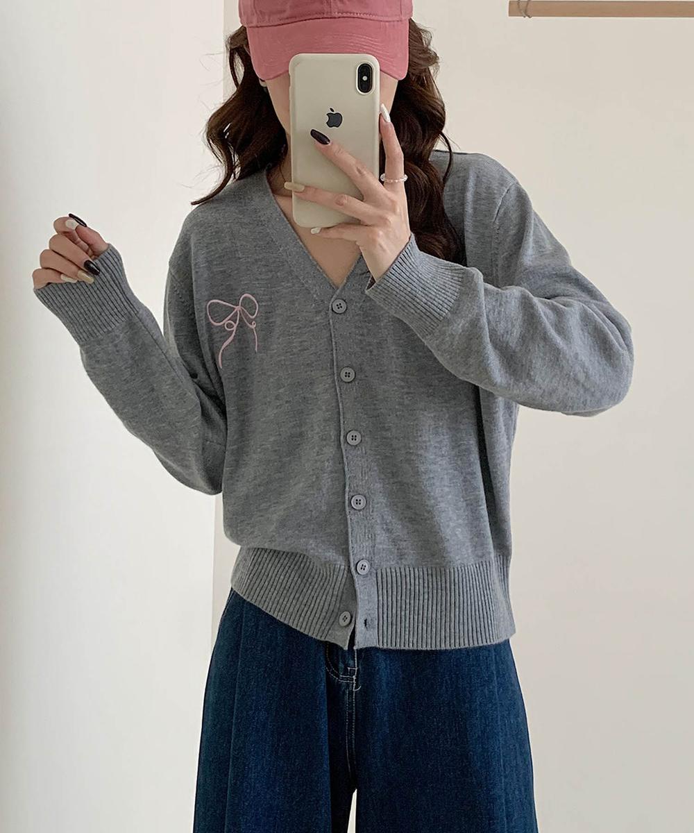 【aimoha】リボン刺繍Vネックニットカーディガン