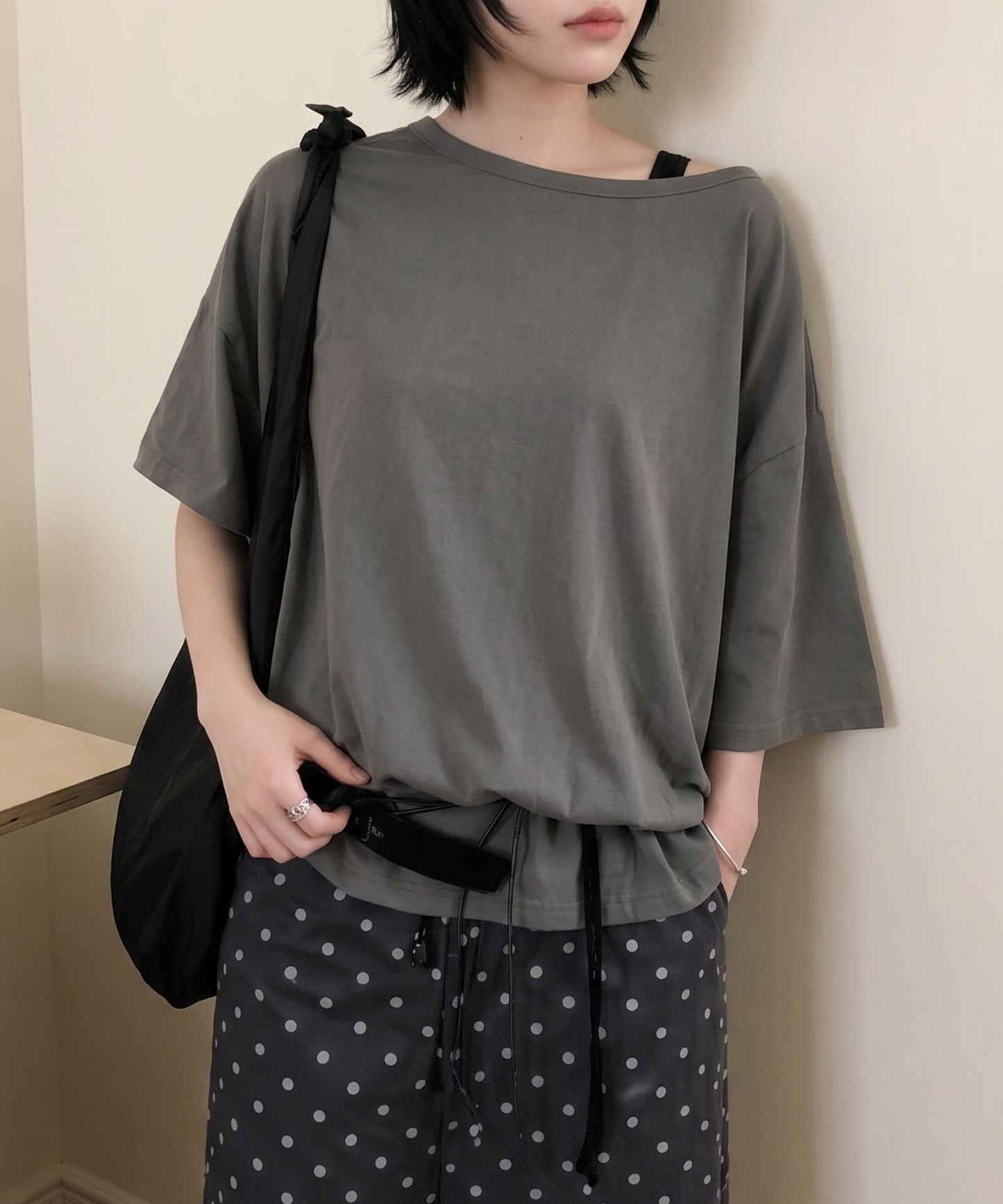 aimoha/ワンショルダー風ビッグTシャツ