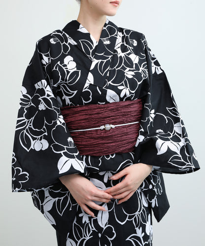 花模様コットン浴衣4点セット ゆかた・へこ帯・下駄・髪飾り