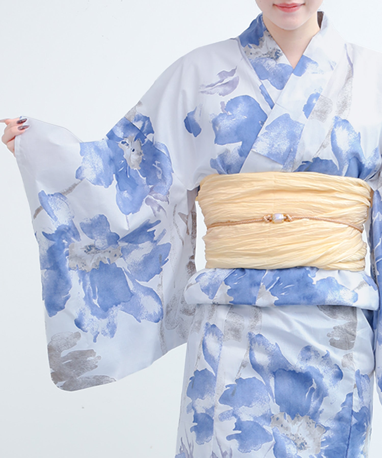 Floral Cotton Yukata 4-Piece Set: Yukata, Hecho Obi, Geta, Hair Ornament
