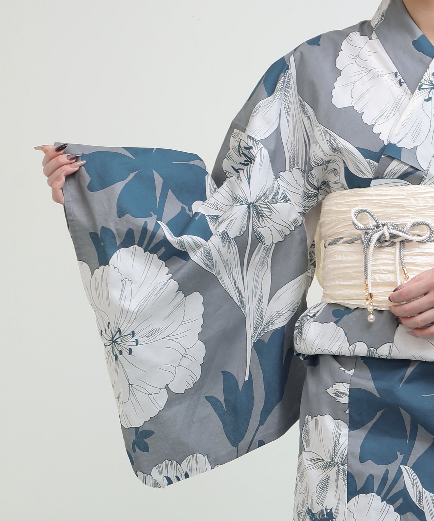 花模様コットン浴衣4点セット ゆかた・へこ帯・下駄・髪飾り