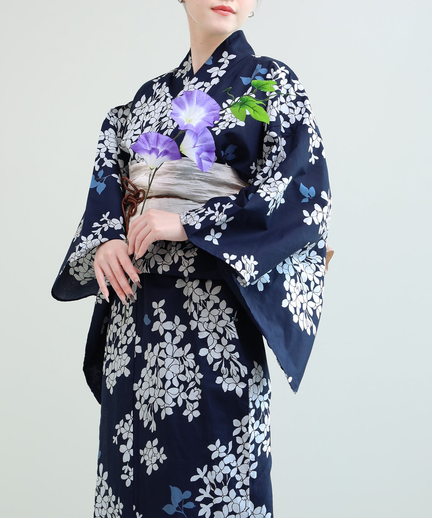 花模様コットン浴衣4点セット ゆかた・へこ帯・下駄・髪飾り