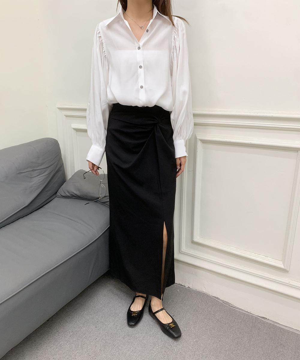 フロントスリット入りロングスカート