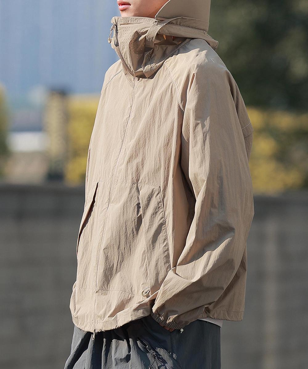 フード付きアウトドアジャケット