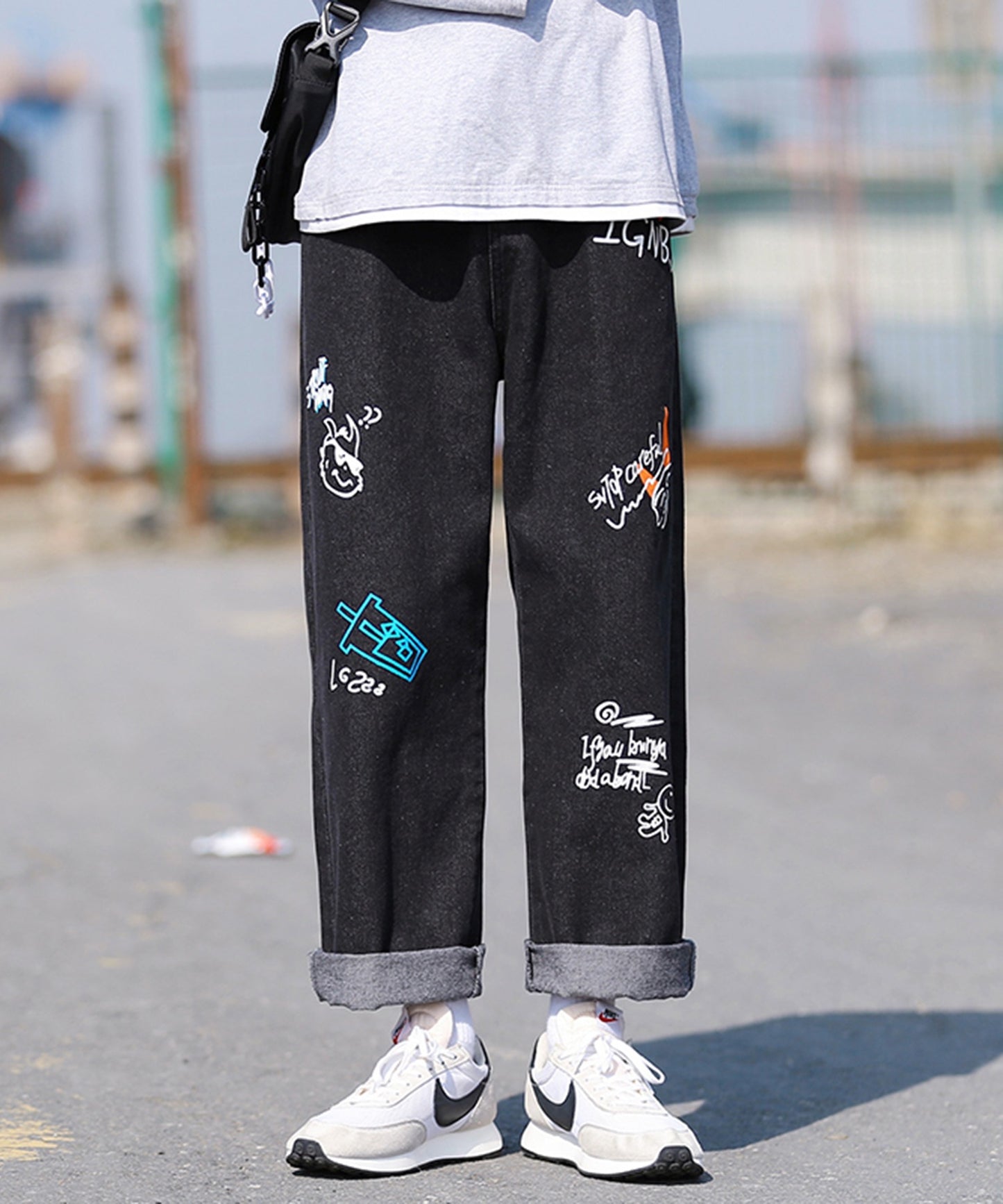 [HOOK] [New] Denim wide pants with graffiti print