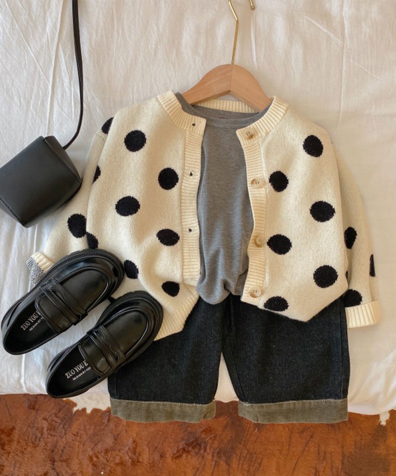 【aimoha-KIDS-】韓国子供服 ドット模様ニットカーディガン