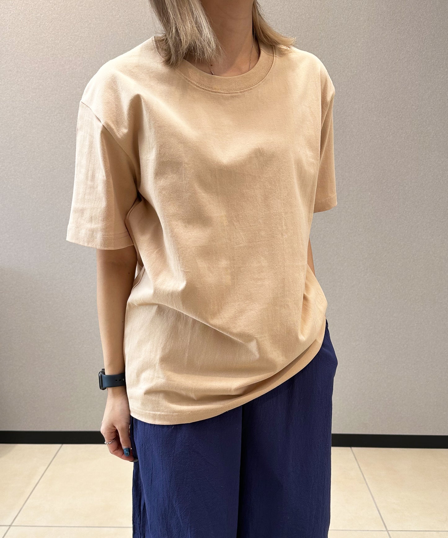 シンプルコットンTシャツ