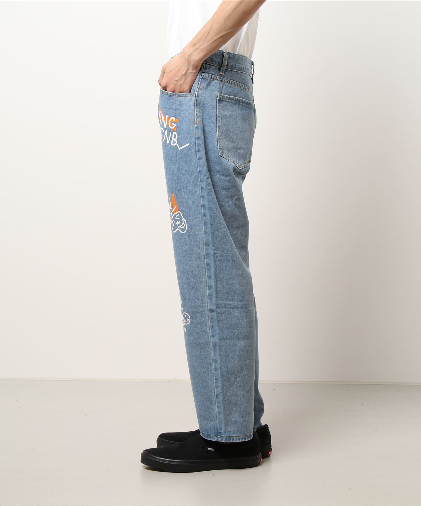 [HOOK] [New] Denim wide pants with graffiti print