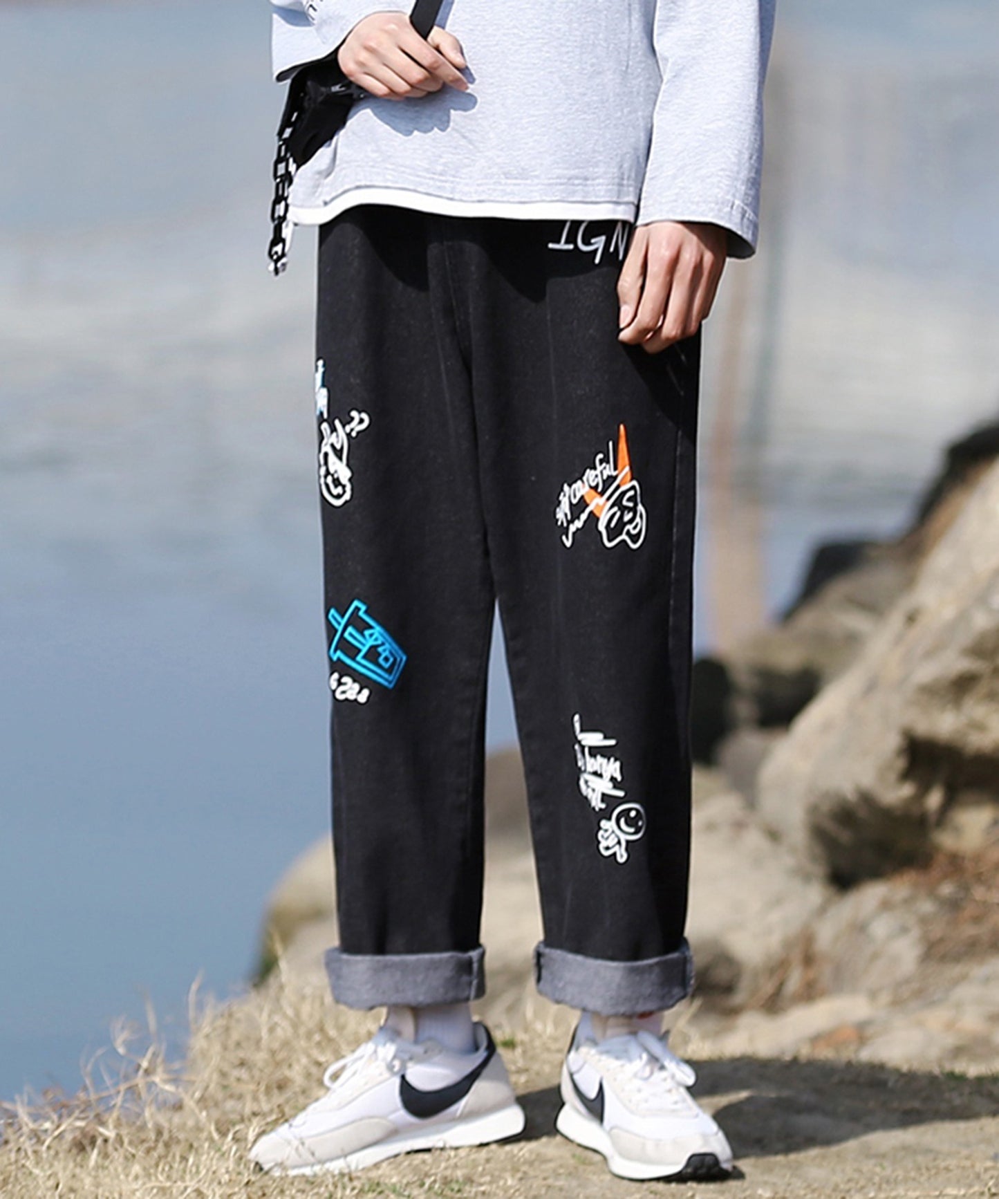 [HOOK] [New] Denim wide pants with graffiti print