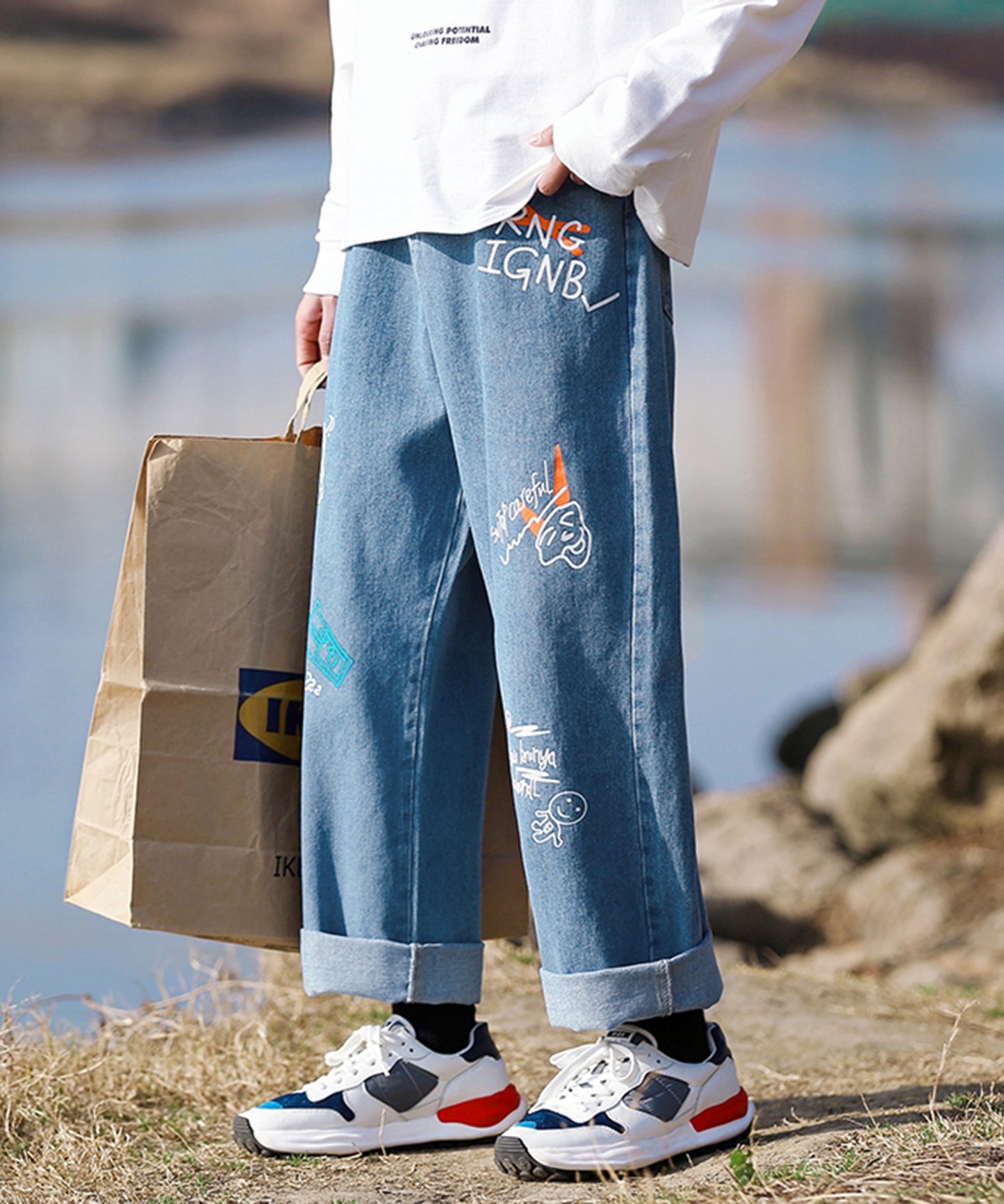 [HOOK] [New] Denim wide pants with graffiti print