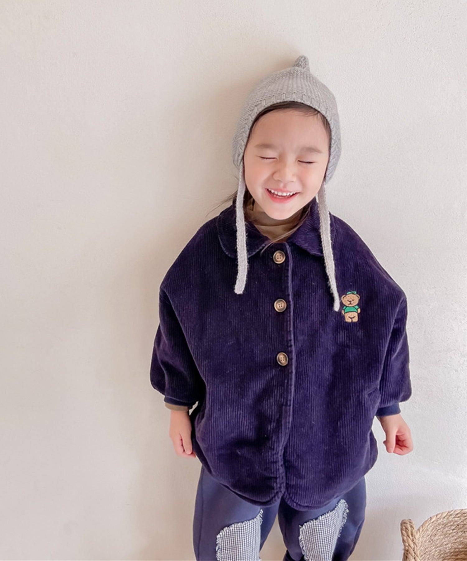 【aimoha-KIDS-】韓国子供服 クマ刺繍ボア裏地暖かい中ボアコーデュロイコート