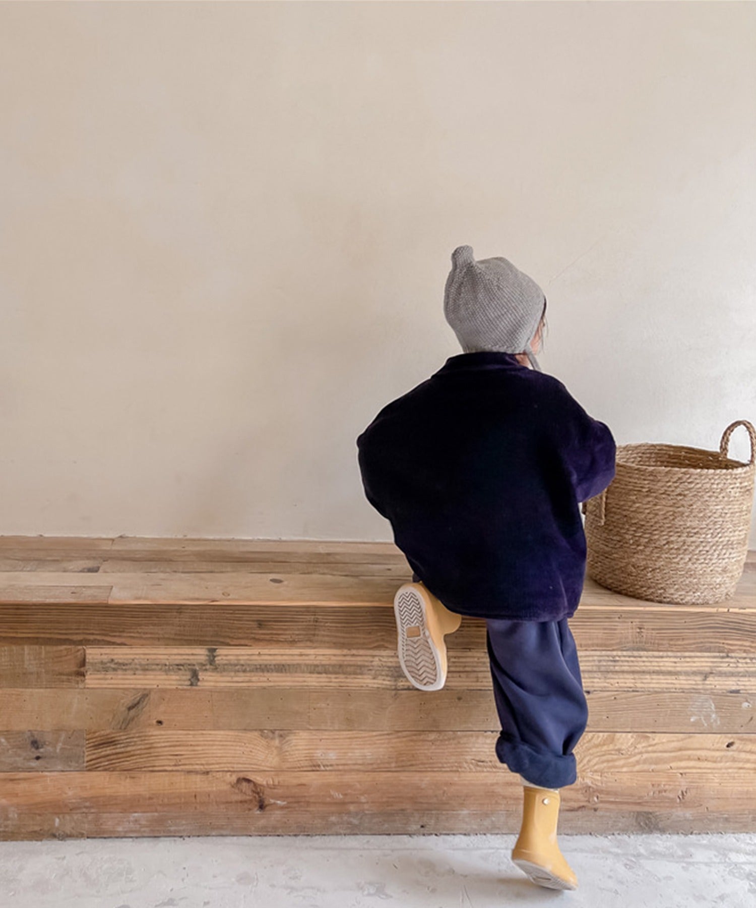 【aimoha-KIDS-】韓国子供服 クマ刺繍ボア裏地暖かい中ボアコーデュロイコート